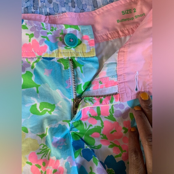 🌸 Lily Pulitzer Buttercup Shorts🌸 - Picture 7 of 11